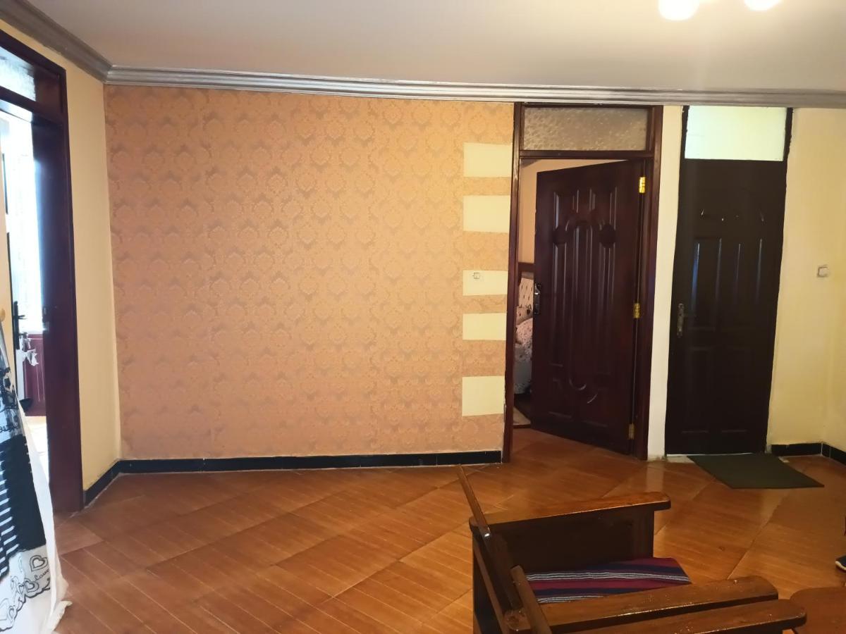 Fully Furnished Condo In The Center Of Адис Абеба Екстериор снимка